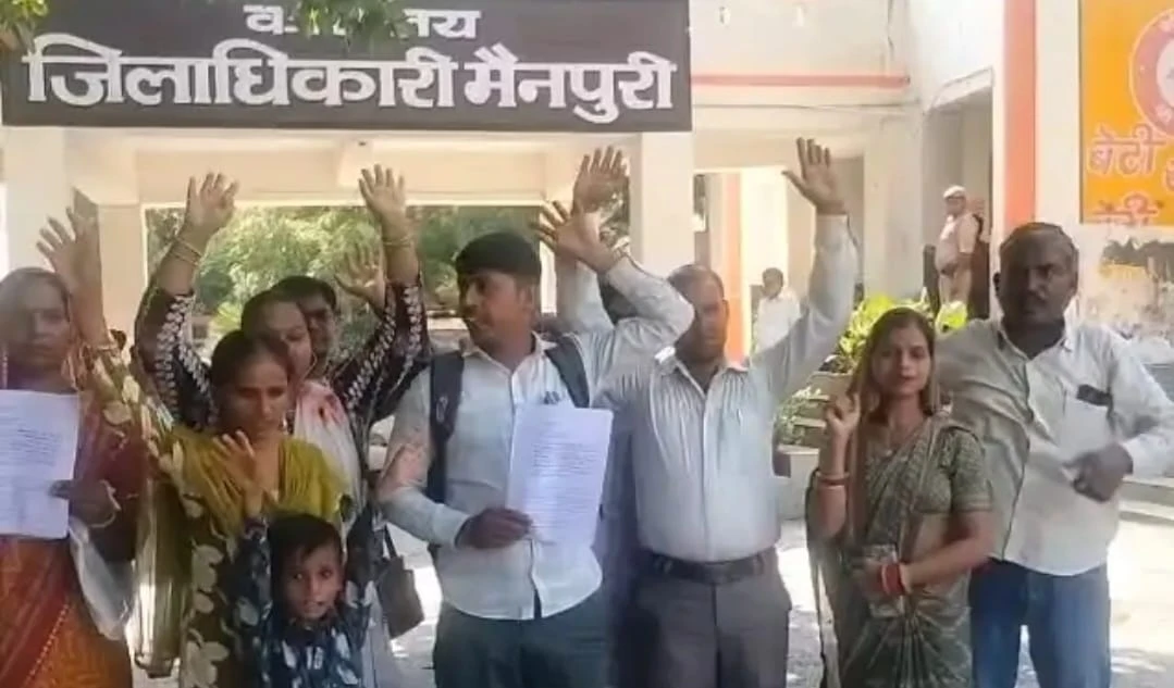 मैनपुरी: स्वच्छताग्राहियों ने मानदेय वृद्धि और बकाया भुगतान की मांग की