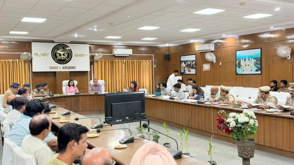 फर्रुखाबाद: दीपावली पर आतिशबाजी सुरक्षा के लिए डीएम के सख्त निर्देश