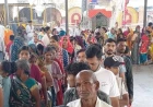 फर्रुखाबाद: महानवमी पर गुरुगांव देवी मंदिर में उमड़ा आस्था का सैलाब