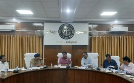फर्रुखाबाद निर्वाचन: 30 माइक्रो प्रेक्षकों की तैनाती, निष्पक्ष मतदान के निर्देश