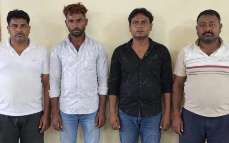 एटा पुलिस की बड़ी कार्रवाई: थाना सकरौली क्षेत्र में जुआ खेलते 4 गिरफ्तार