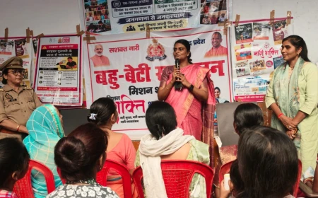 एटा: डीएम एम. अरुन्मोली की सख्ती, शिकायतों के फर्जी निस्तारण पर रोक