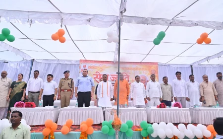 Kasganj news विकसित भारत @2047’ के संकल्प के साथ सामूहिक रूप से वंदे मातरम् एवं राष्ट्रगान का किया गया गायन।