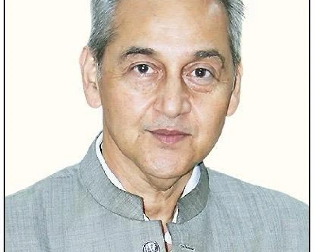 शिक्षा से रोजगार तक का सफर: सरकारी योजनाओं का सामाजिक प्रभाव