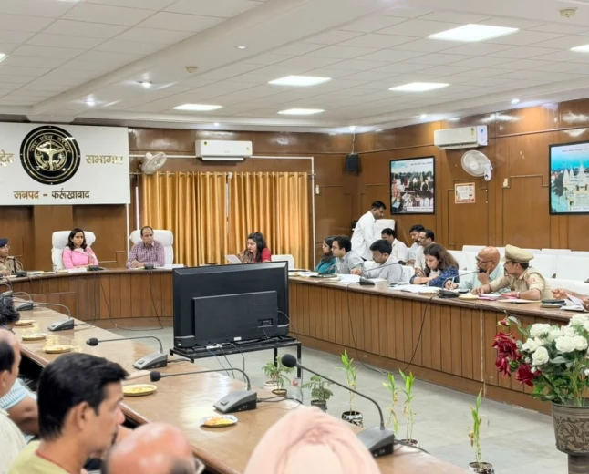 फर्रुखाबाद: दीपावली पर आतिशबाजी सुरक्षा के लिए डीएम के सख्त निर्देश
