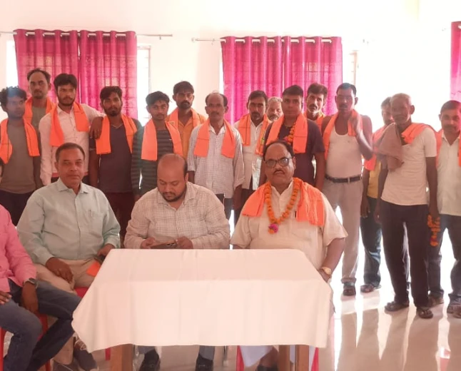 कायमगंज नवीन मंडी में किसानों और व्यापारियों का सम्मान समारोह आयोजित