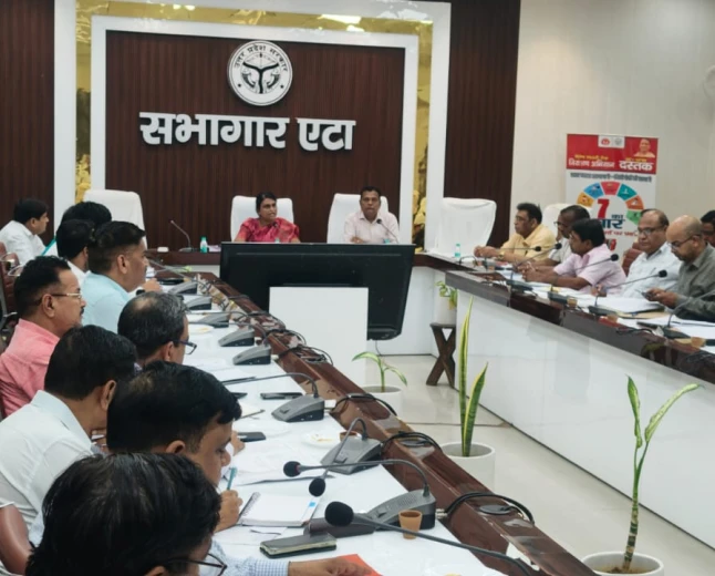 संचारी रोग नियंत्रण अभियान: जिलाधिकारी की सख्त चेतावनी और निर्देश