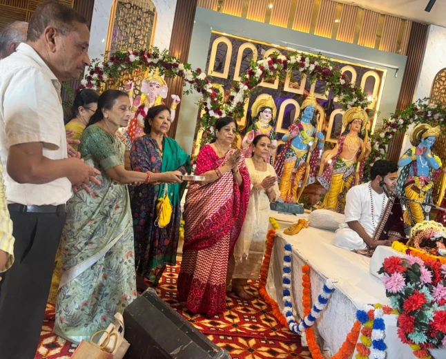 श्रीमद्भागवत कथा में कृष्ण जन्म पर गूंजा जयघोष