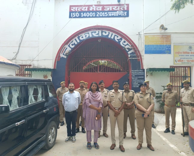 जिलाधिकारी एवं वरिष्ठ पुलिस अधीक्षक ने जिला कारागार का किया संयुक्त निरीक्षण
